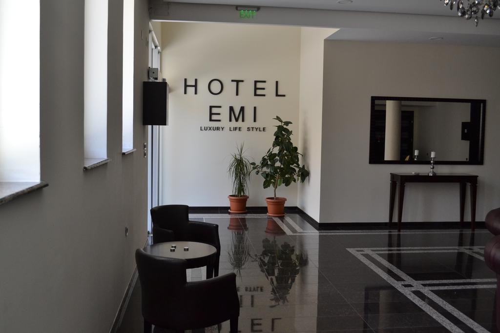Hotel Emi Στρώμνιτσα Εξωτερικό φωτογραφία